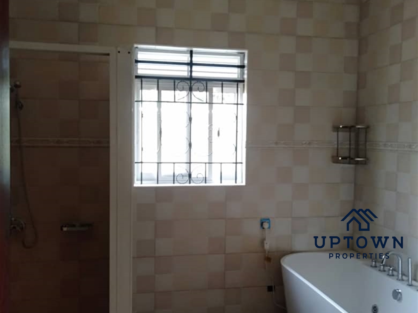 Bungalow for sale in Kitende Wakiso