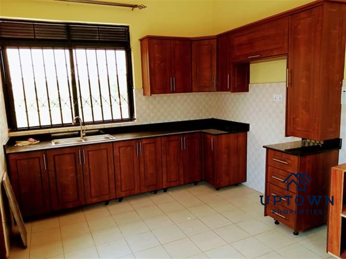 Bungalow for sale in Kitende Wakiso