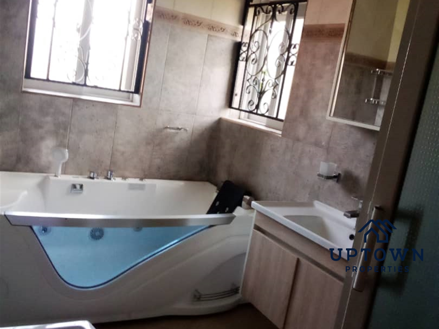 Storeyed house for sale in Munyonyo Kampala