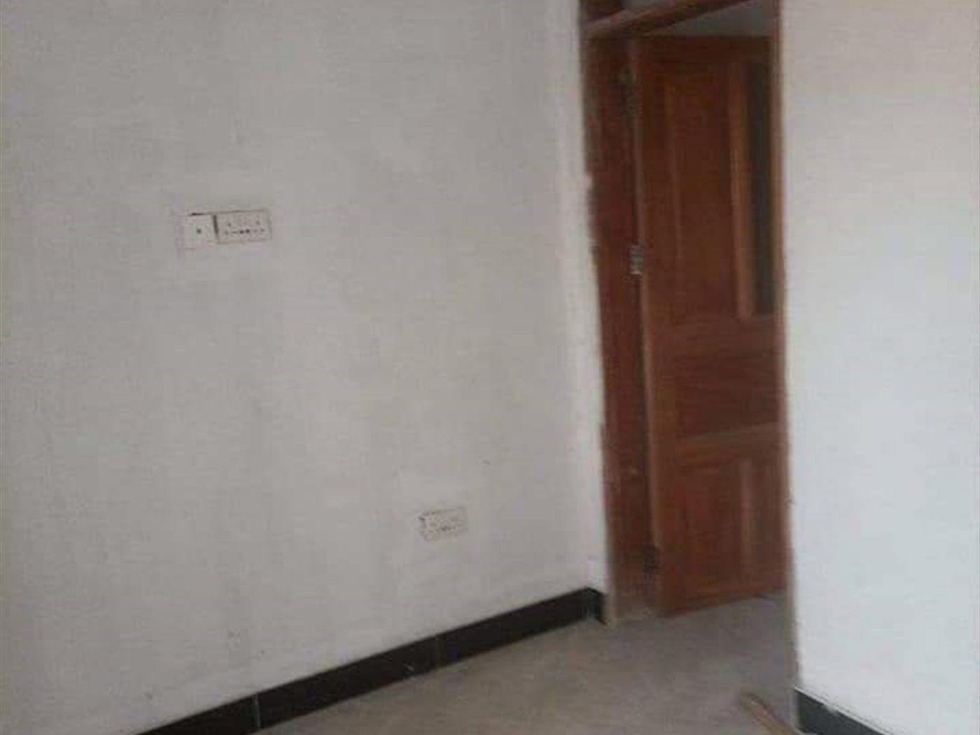 Semi Detached for rent in Makindye Kampala