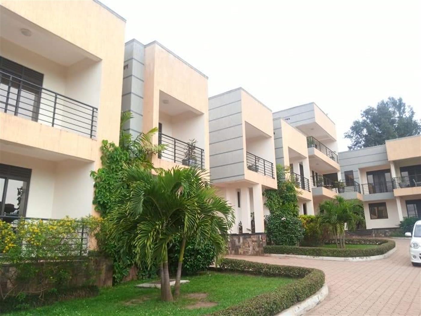 Town House for rent in Munyonyo Kampala