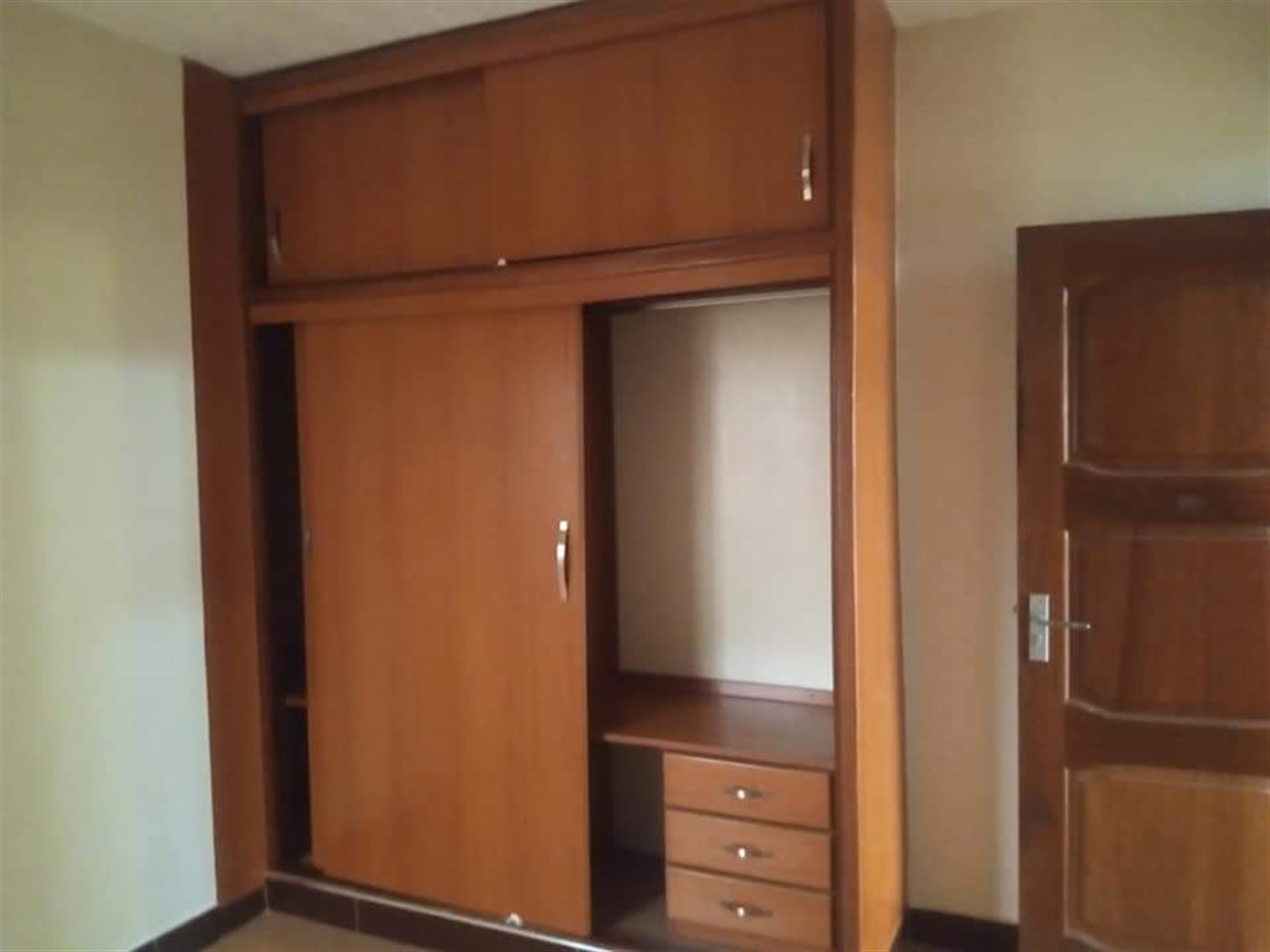 Town House for rent in Munyonyo Kampala