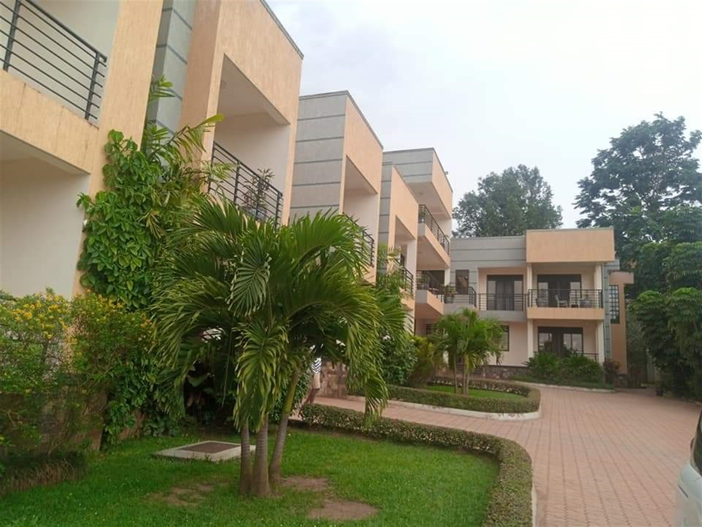 Town House for rent in Munyonyo Kampala