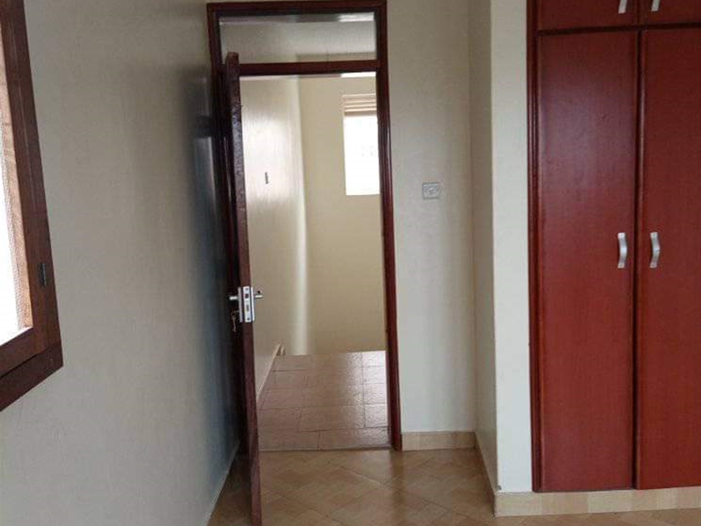 Duplex for rent in Kansanga Kampala