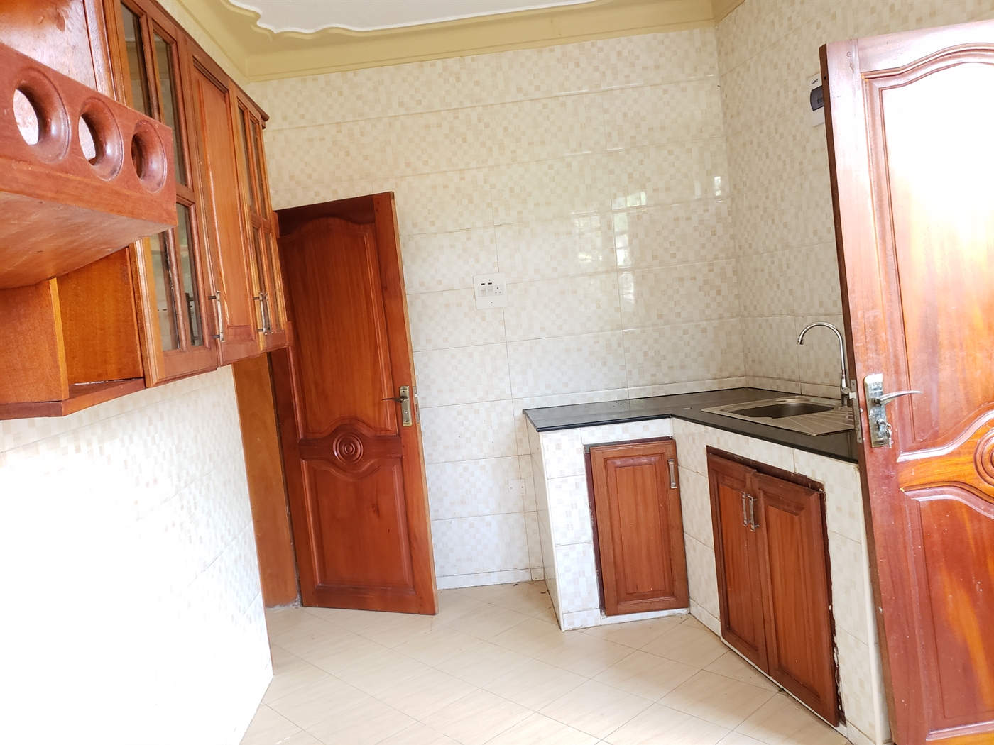 Duplex for rent in Bbunga Kampala