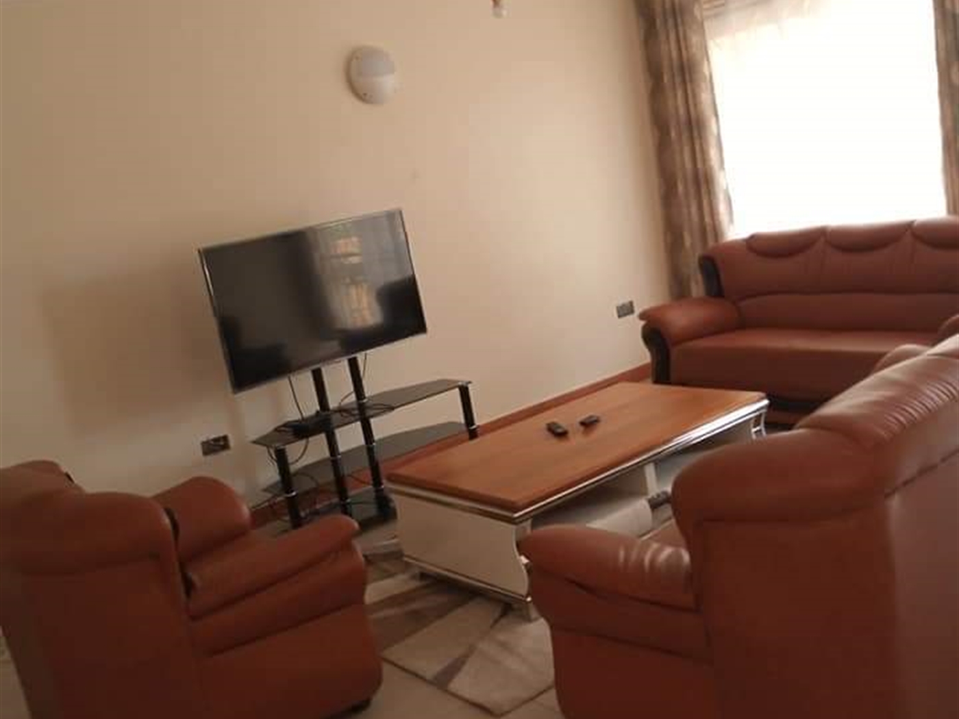 Duplex for rent in Muyenga Kampala