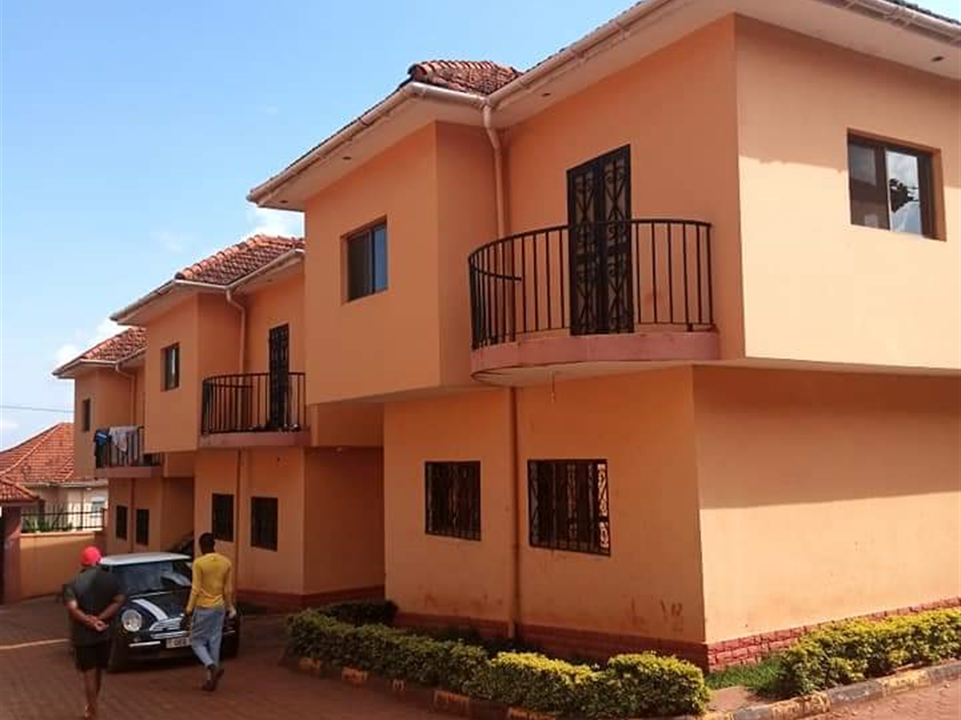 Town House for rent in Bugoloobi Kampala