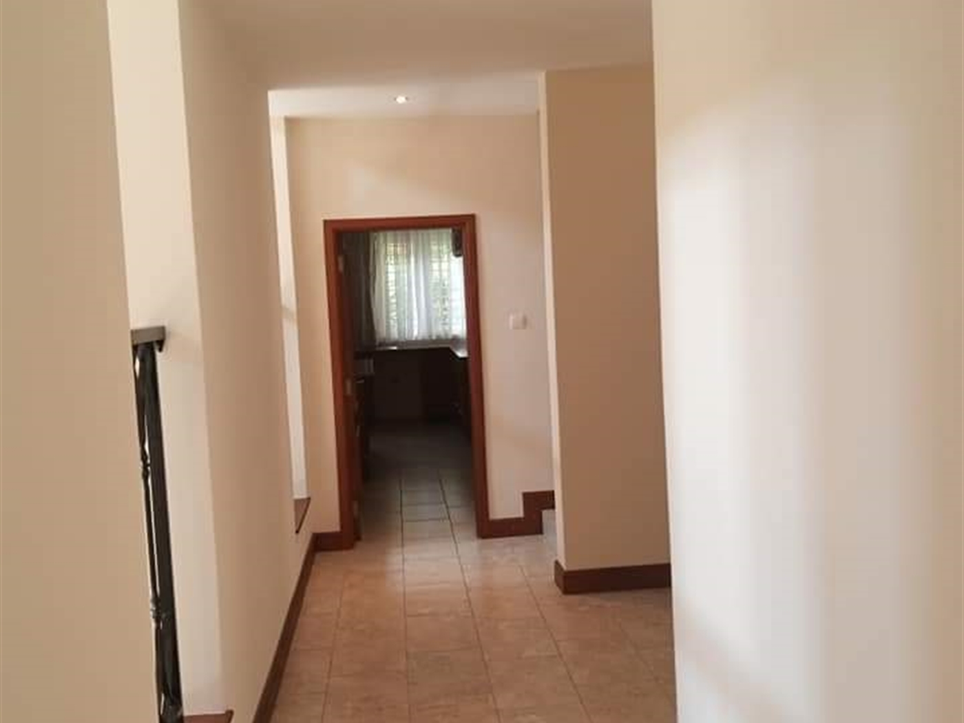 Storeyed house for rent in Munyonyo Kampala