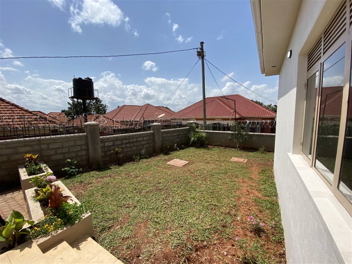 Bungalow for sale in Kira Wakiso