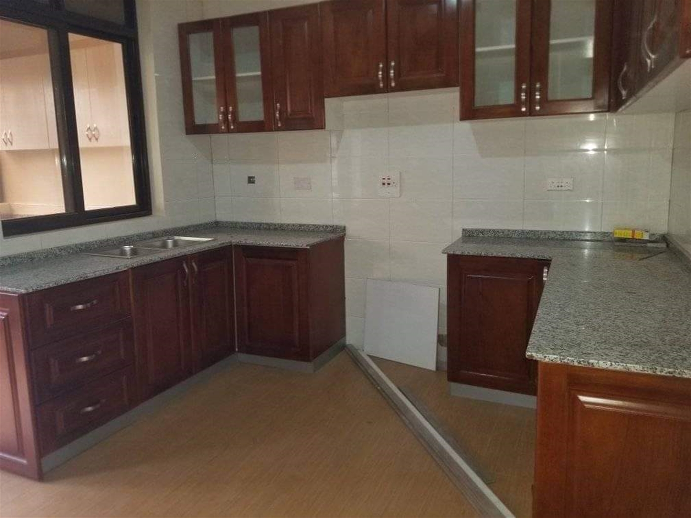 Apartment for sale in Bugoloobi Kampala