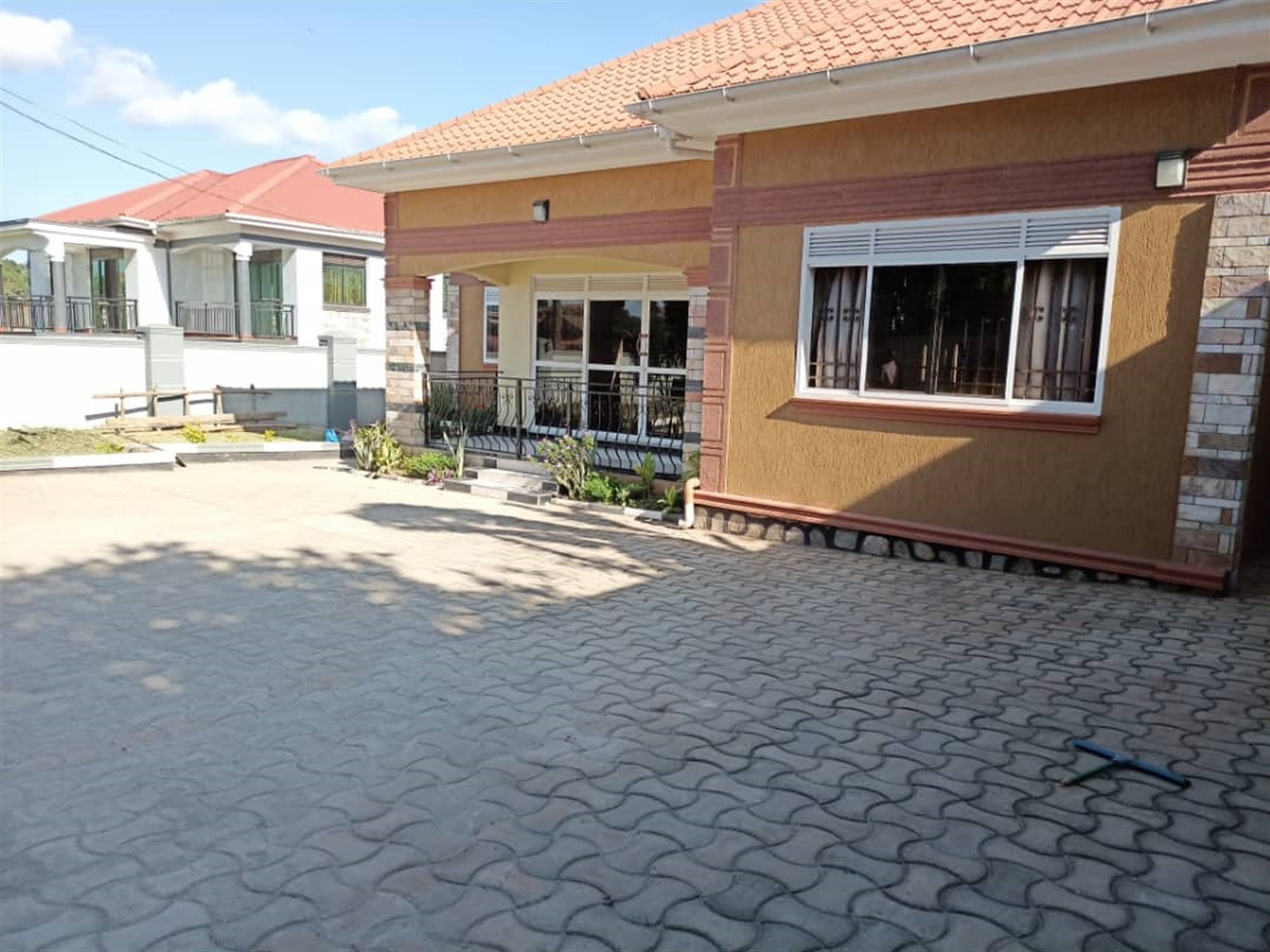 Bungalow for sale in Kitende Wakiso