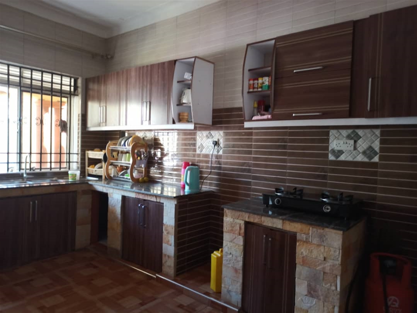 Bungalow for sale in Kitende Wakiso