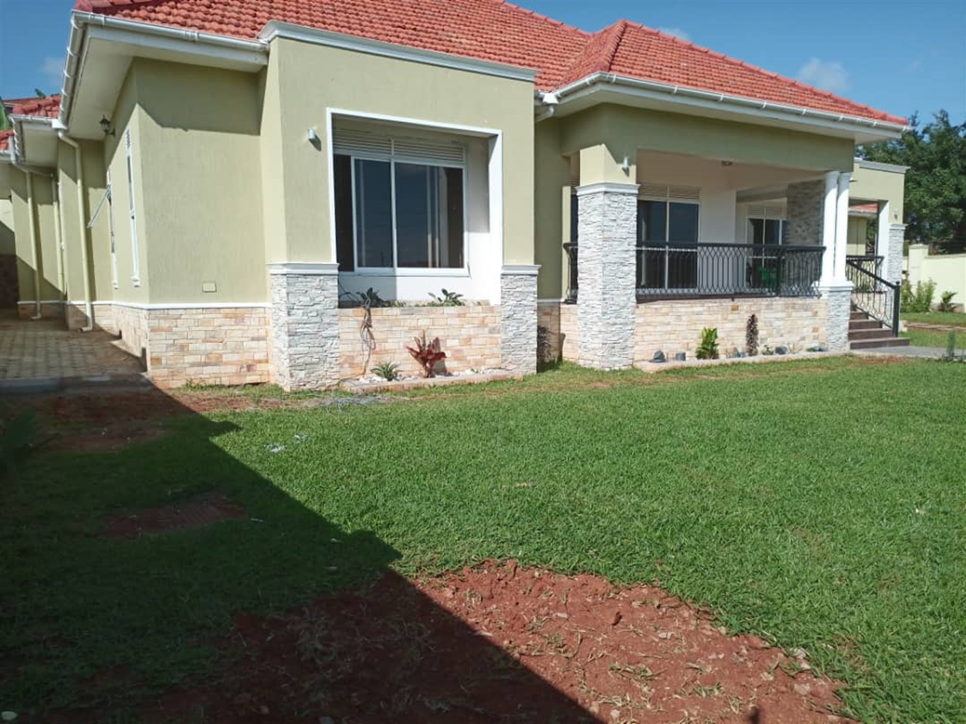 Bungalow for sale in Akright Wakiso