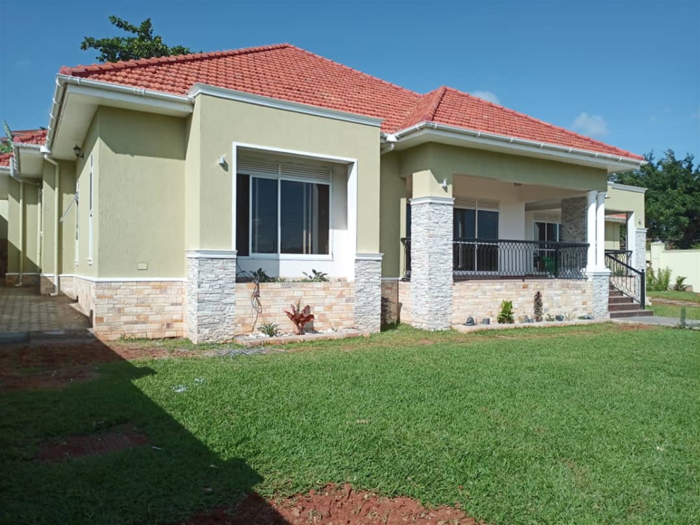 Bungalow for sale in Akright Wakiso