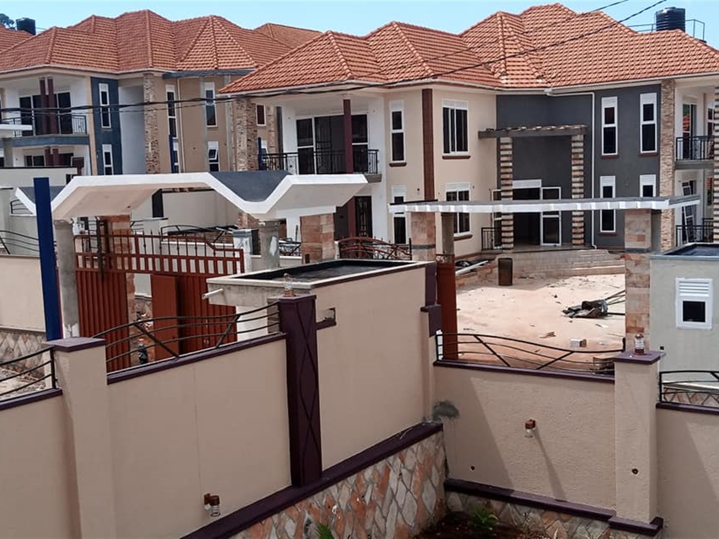 Mansion for sale in Akright Wakiso