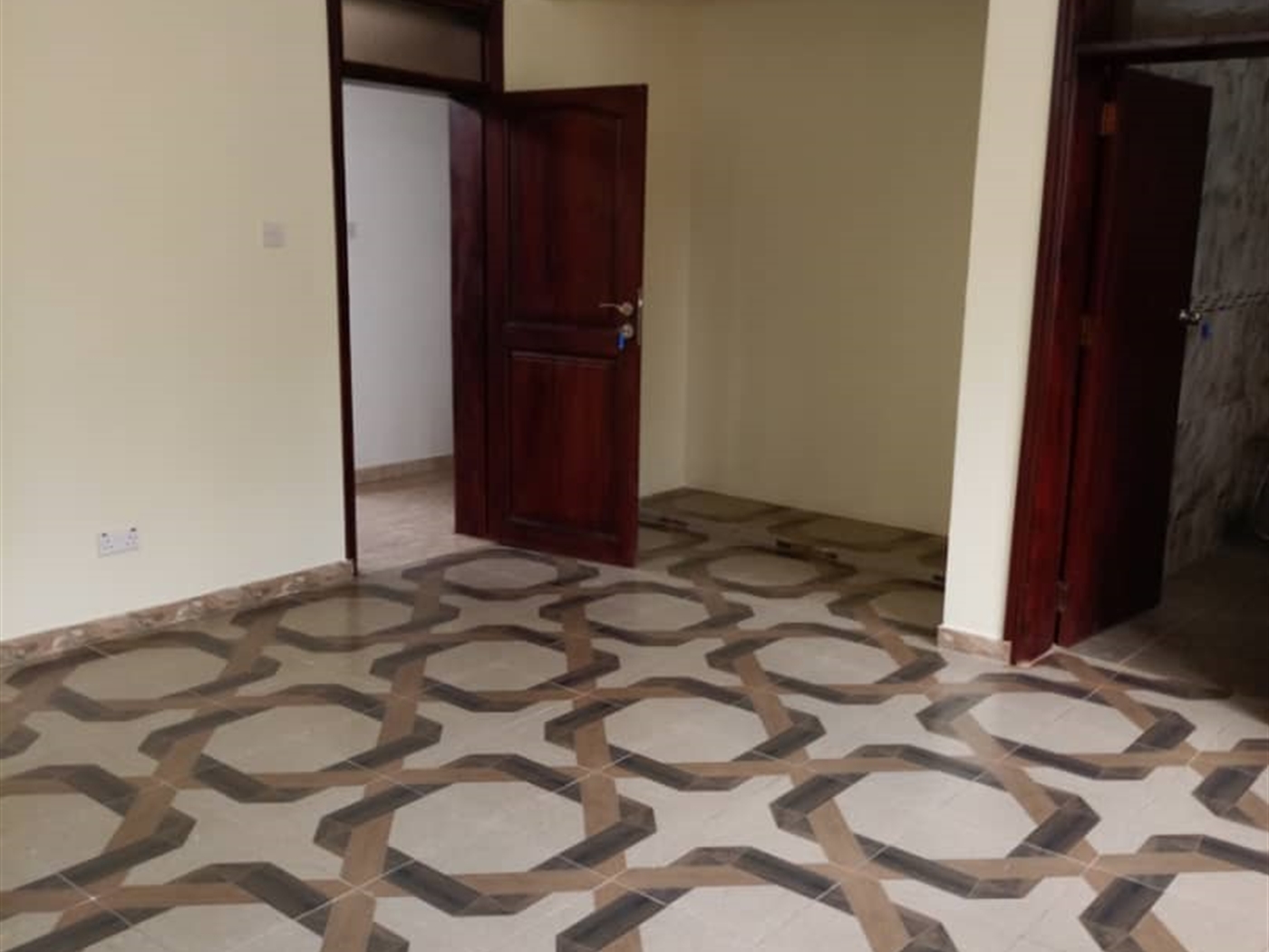 Mansion for rent in Naguru Kampala