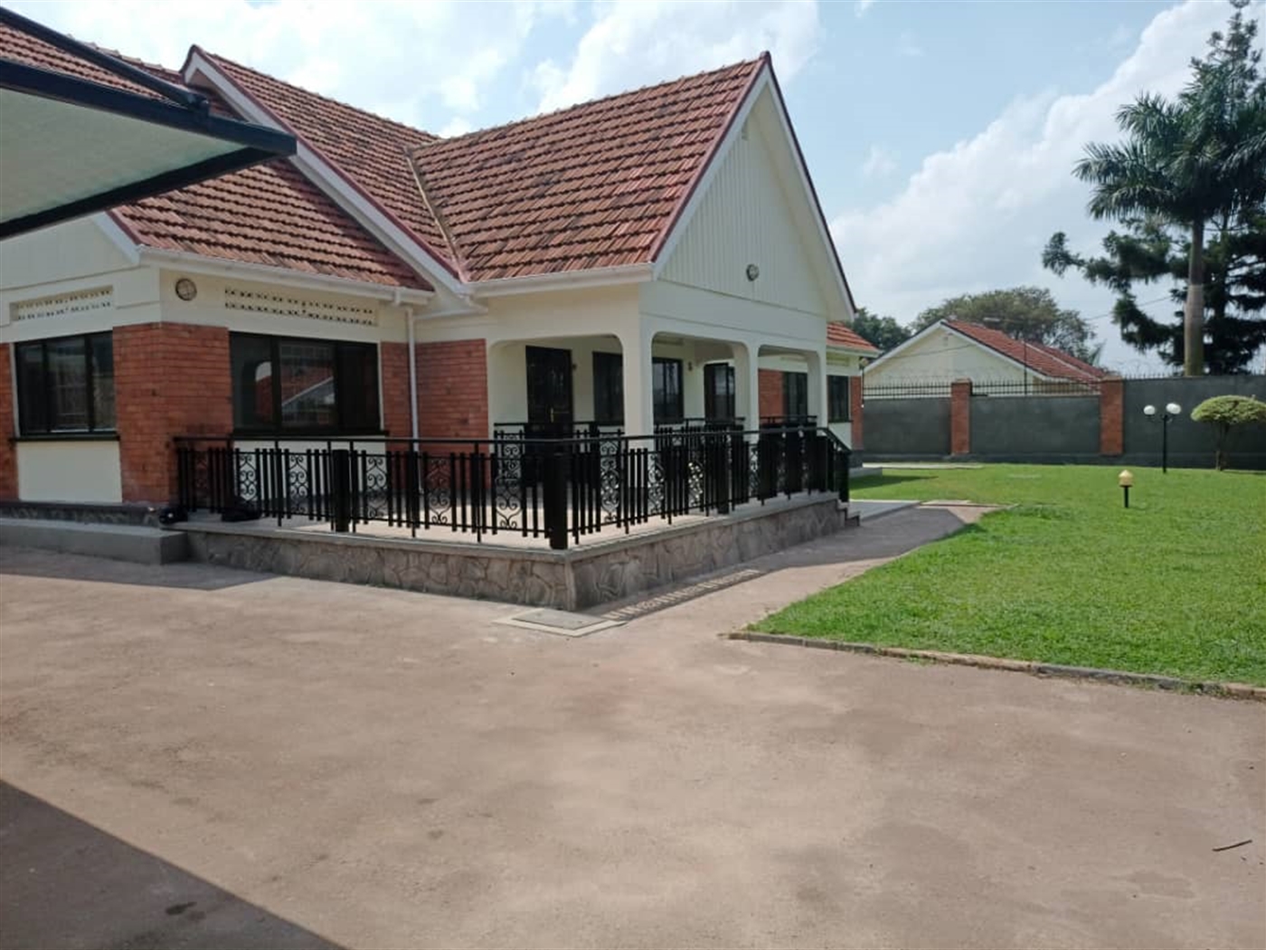 Bungalow for rent in Naguru Kampala