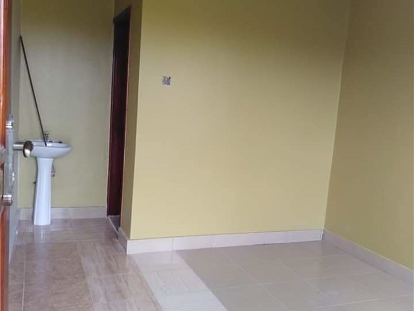 Apartment for rent in Kisaasi Kampala