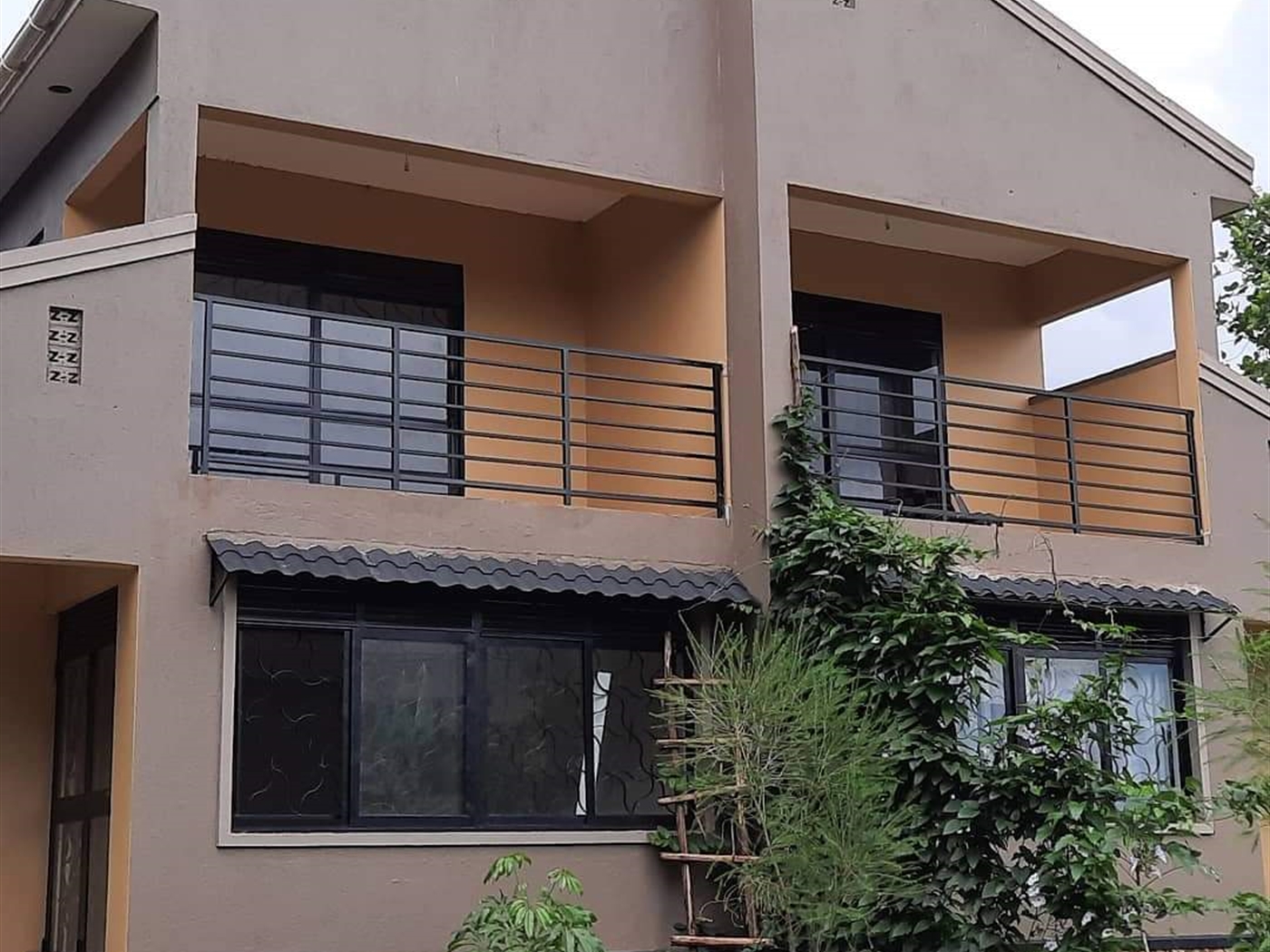 Duplex for rent in Kungu Kampala