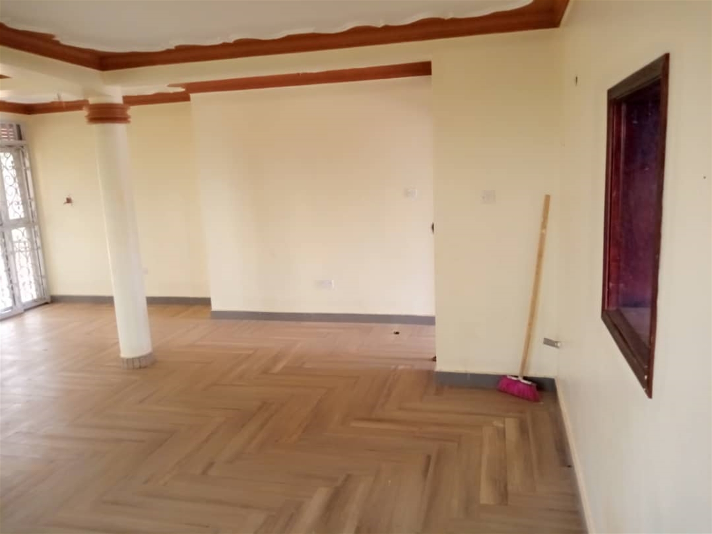 Storeyed house for rent in Kigo Wakiso