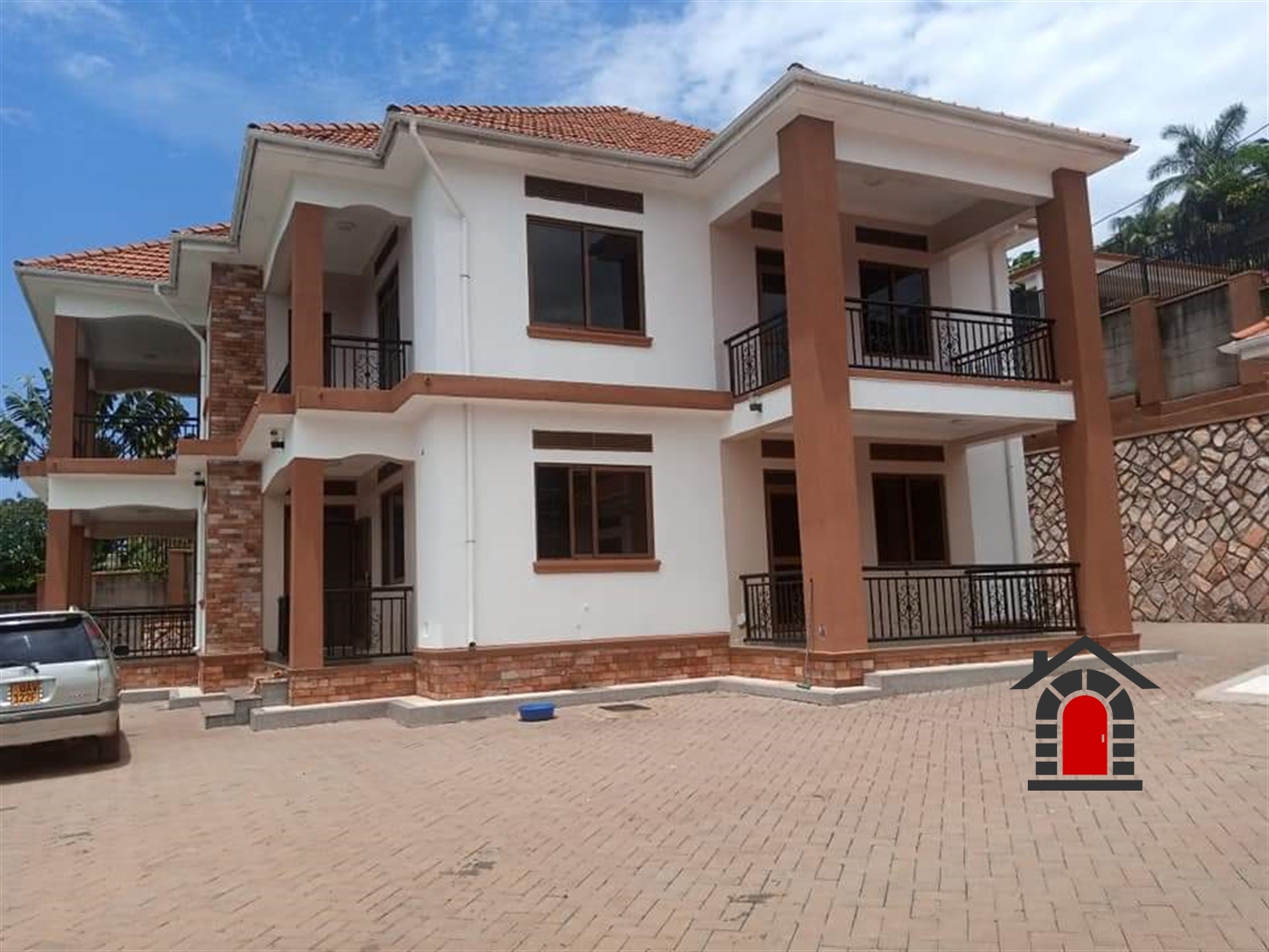 Storeyed house for rent in Munyonyo Kampala