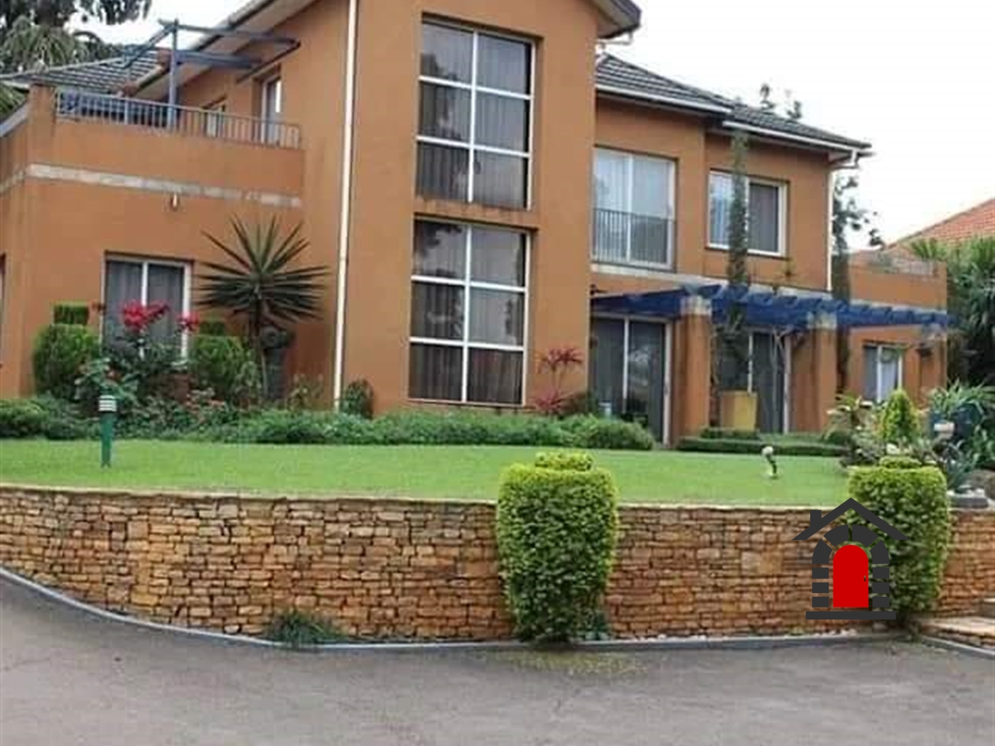 Mansion for sale in Bbunga Kampala