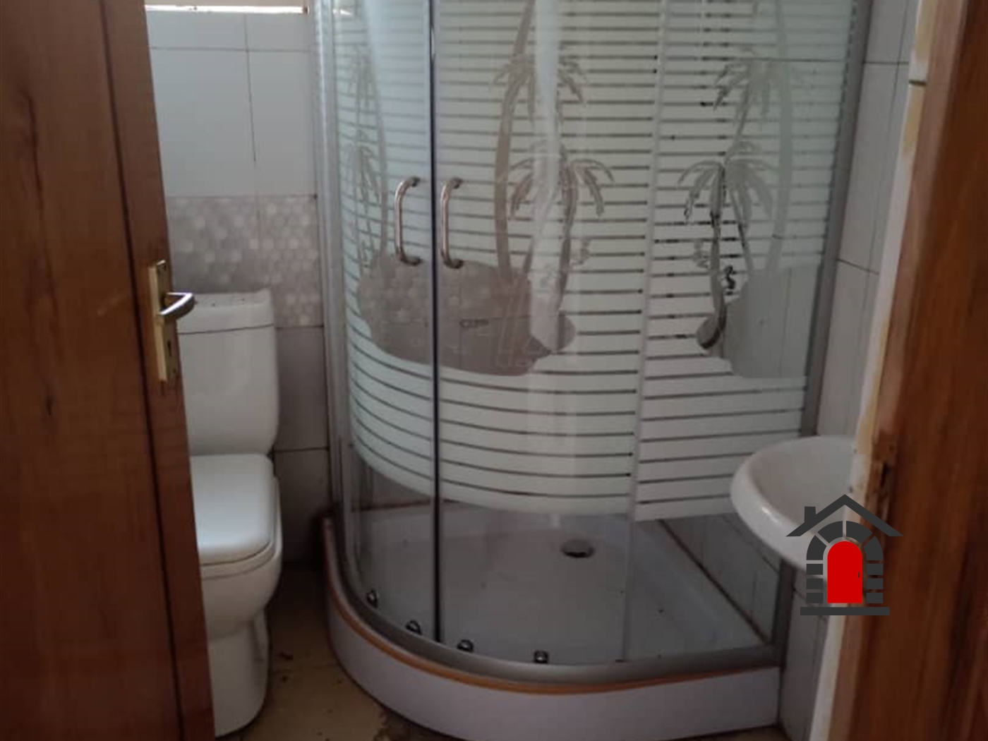 Town House for rent in Bugoloobi Kampala