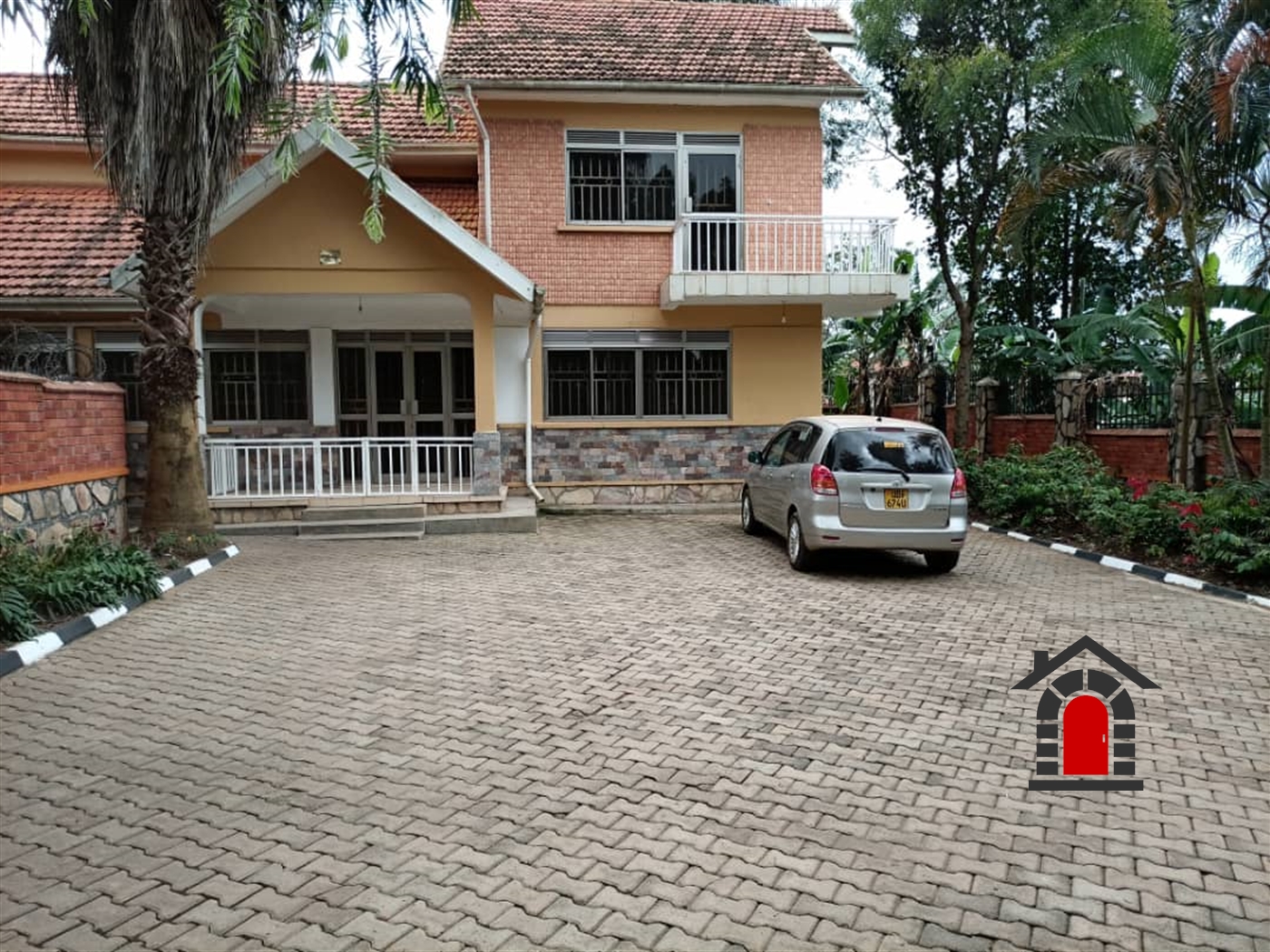 Town House for rent in Bugoloobi Kampala