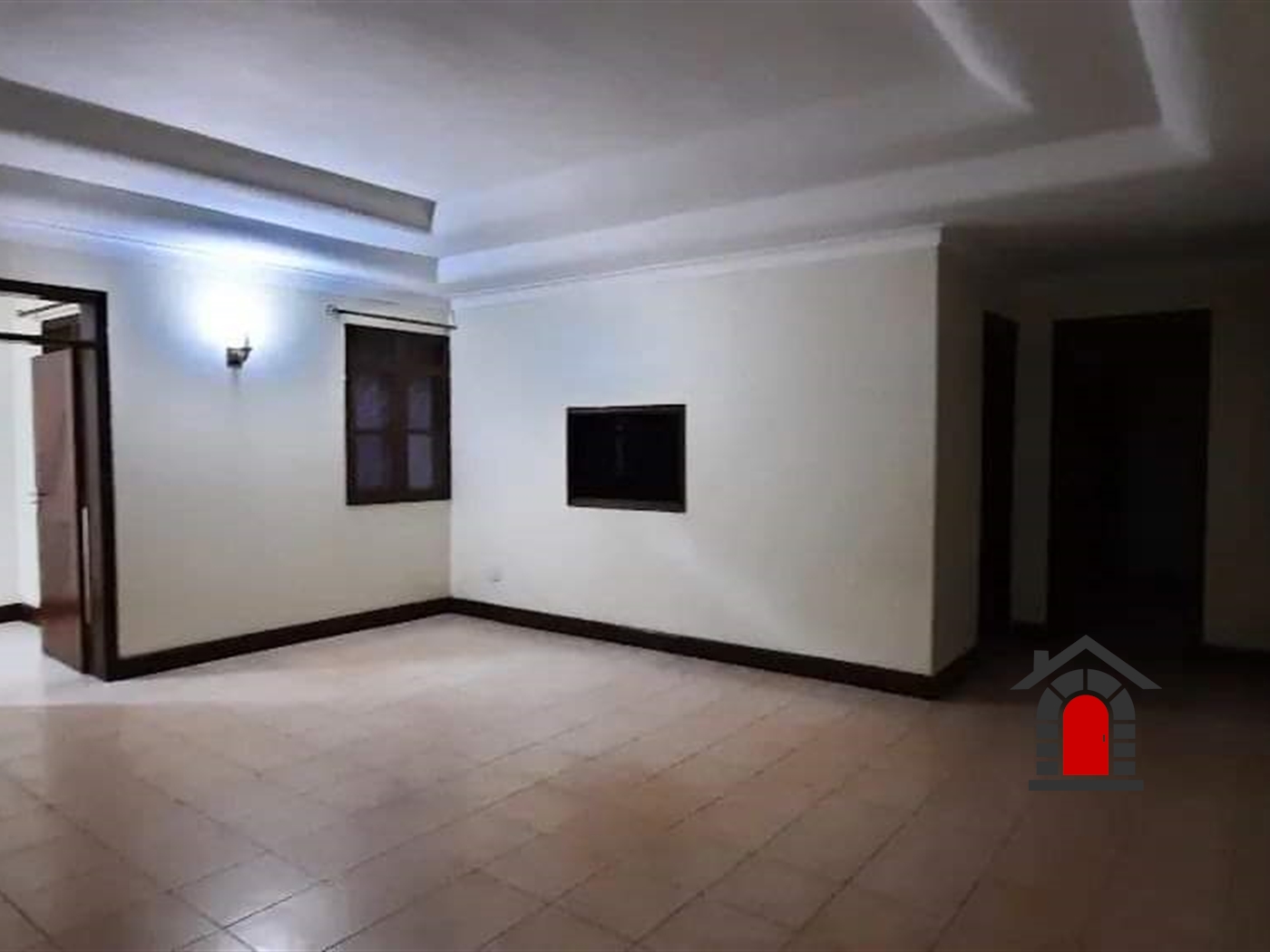 Bungalow for rent in Kiwaatule Kampala