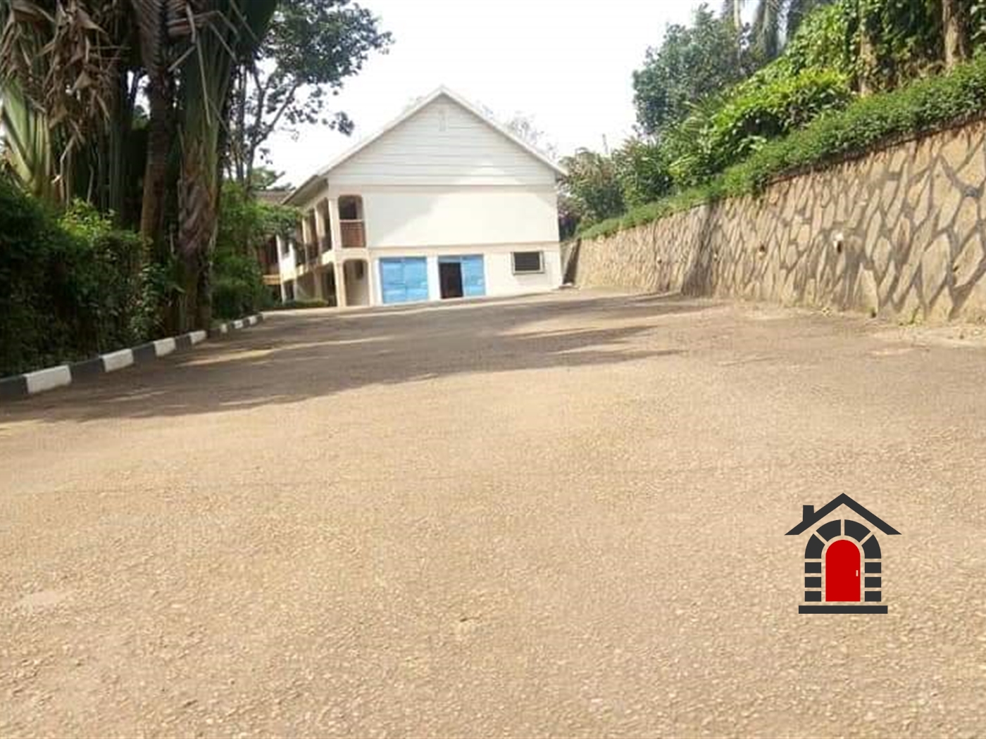 Storeyed house for rent in Kololo Kampala