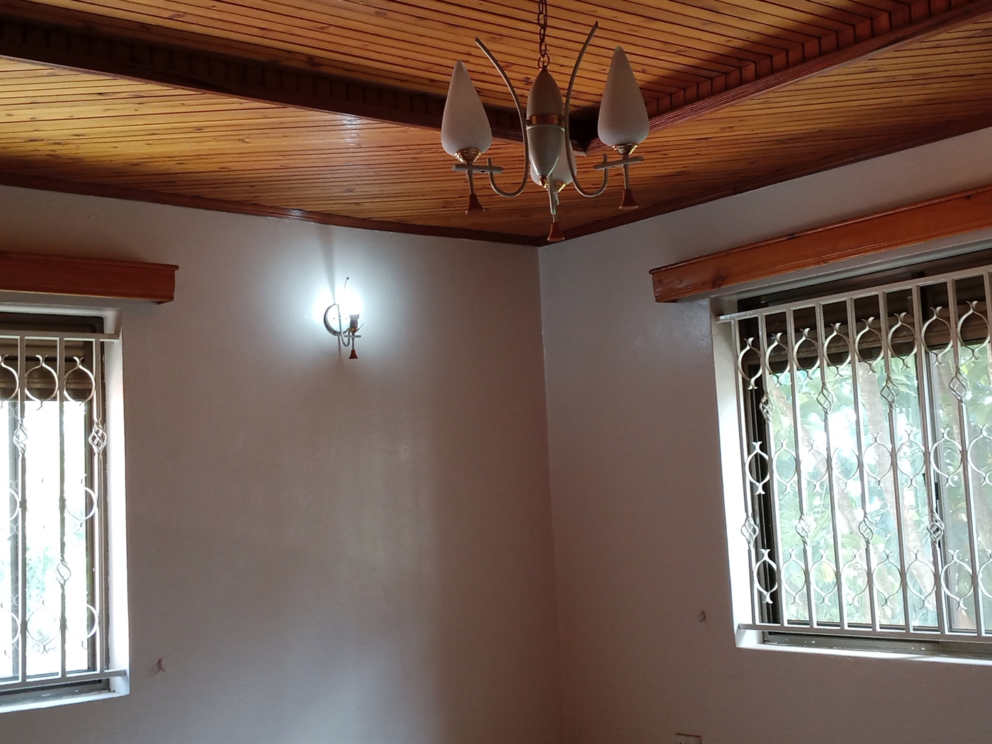 Duplex for rent in Naguru Kampala