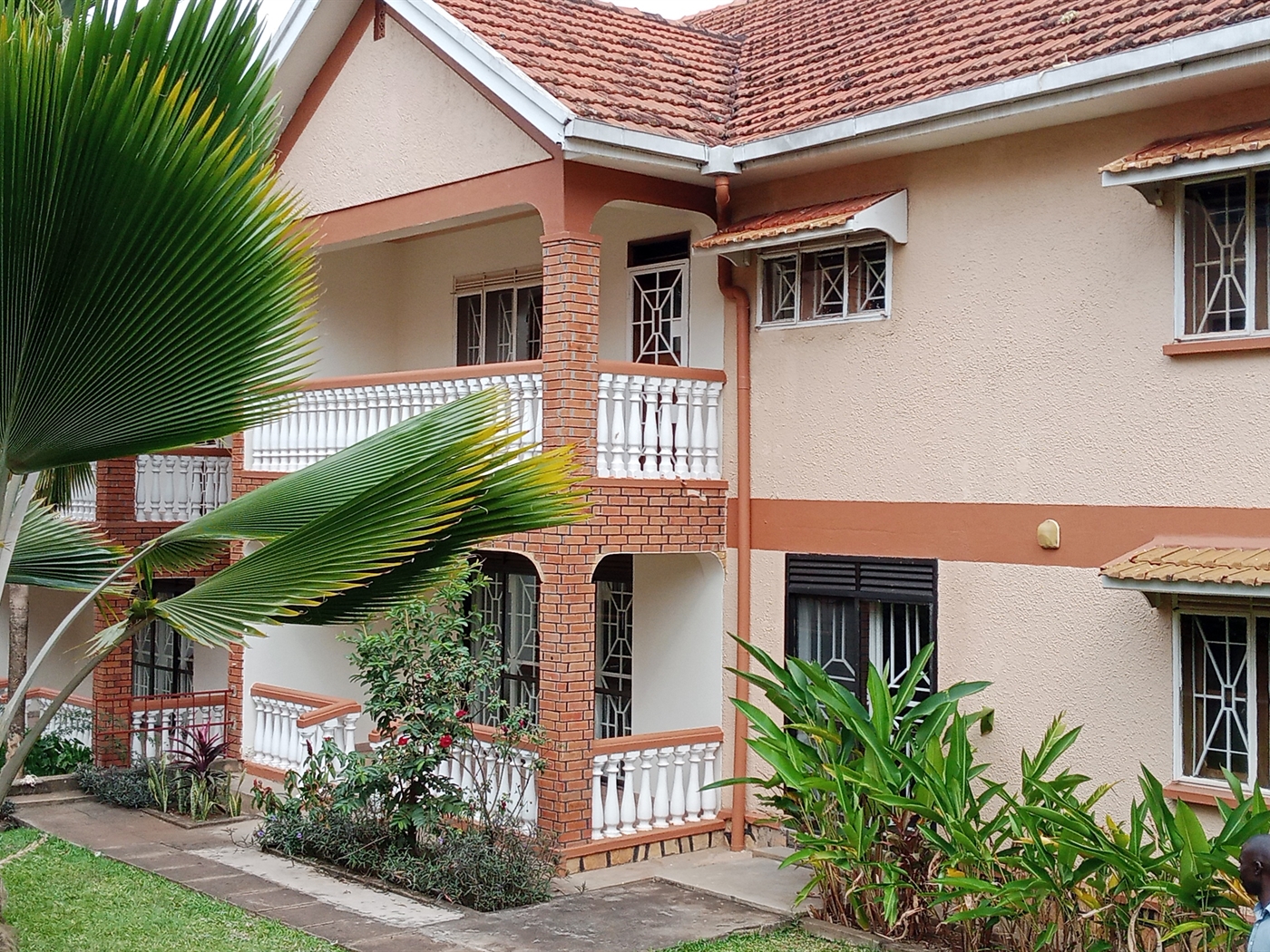 Town House for rent in Bugoloobi Kampala