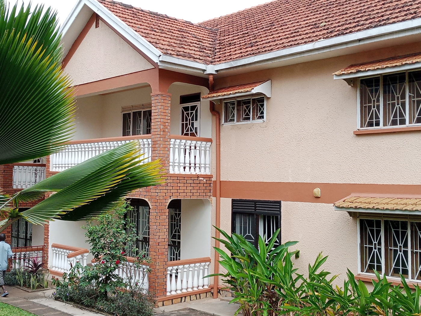 Town House for rent in Bugoloobi Kampala