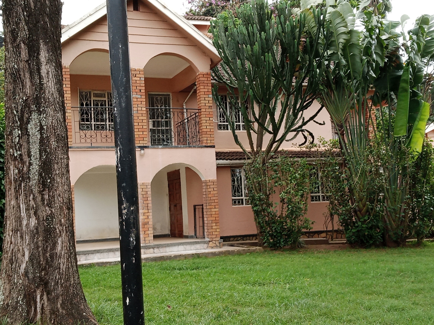 Duplex for rent in Naguru Kampala