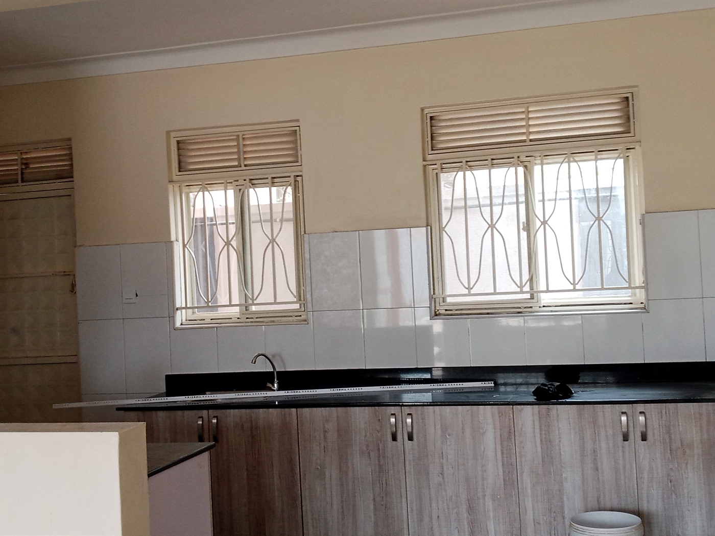 Semi Detached for rent in Bukoto Kampala