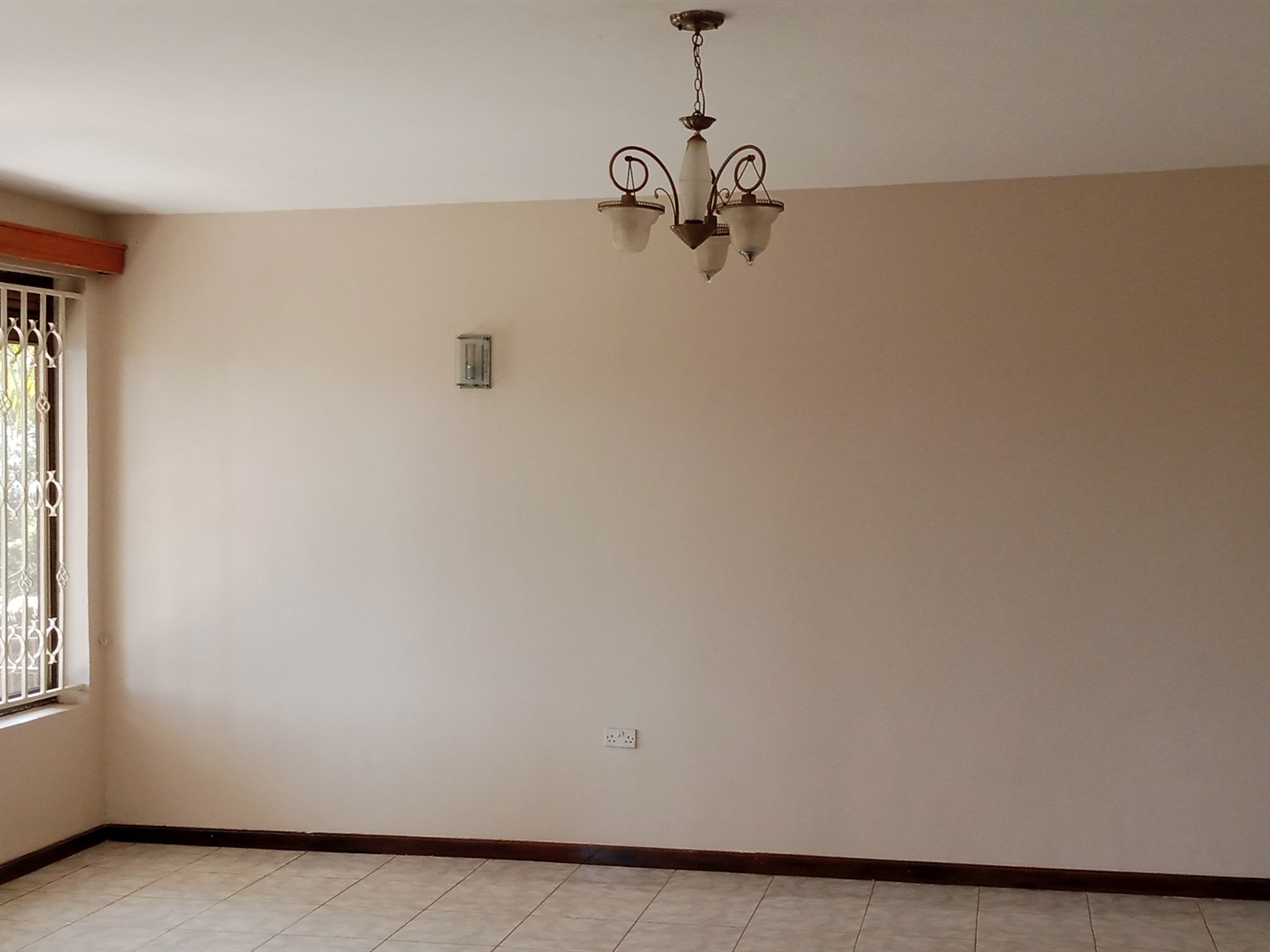 Duplex for rent in Naguru Kampala