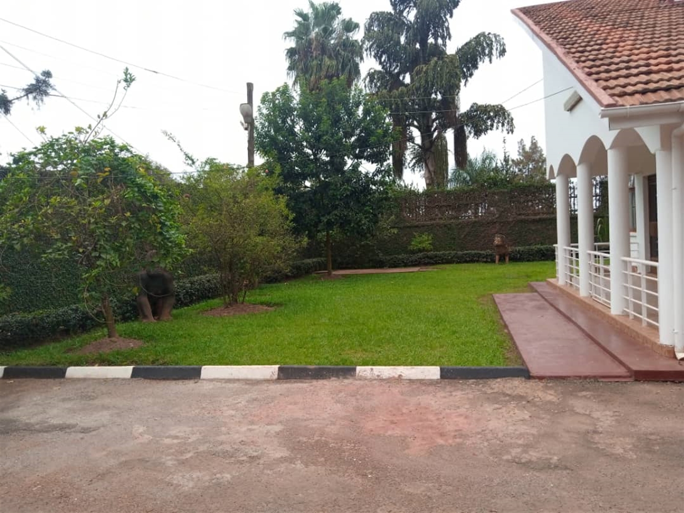 Duplex for sale in Naguru Kampala