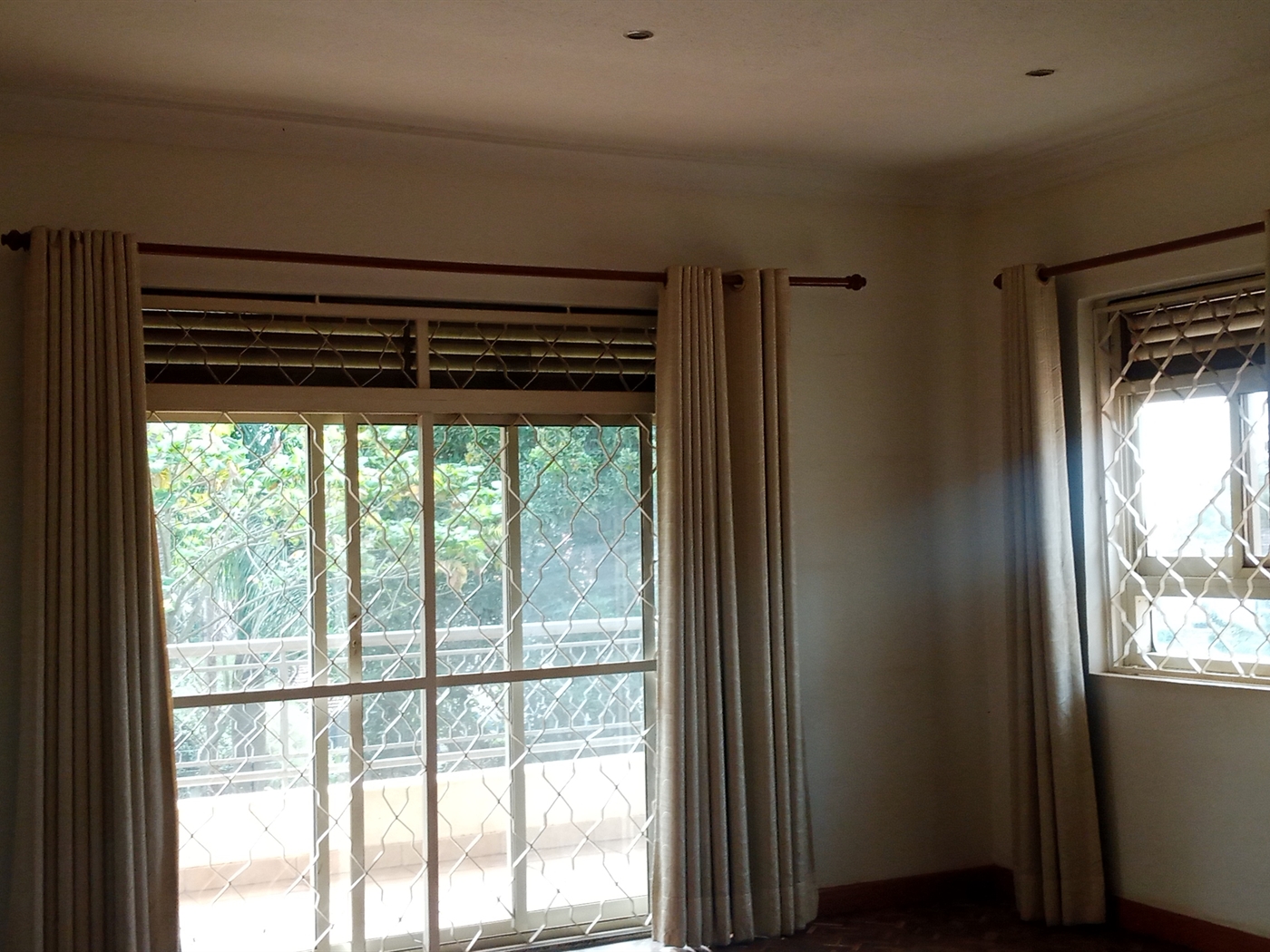 Duplex for rent in Naguru Kampala