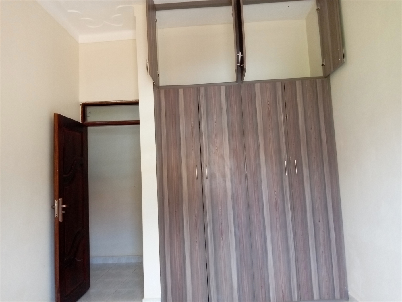 Town House for rent in Buwaate Wakiso