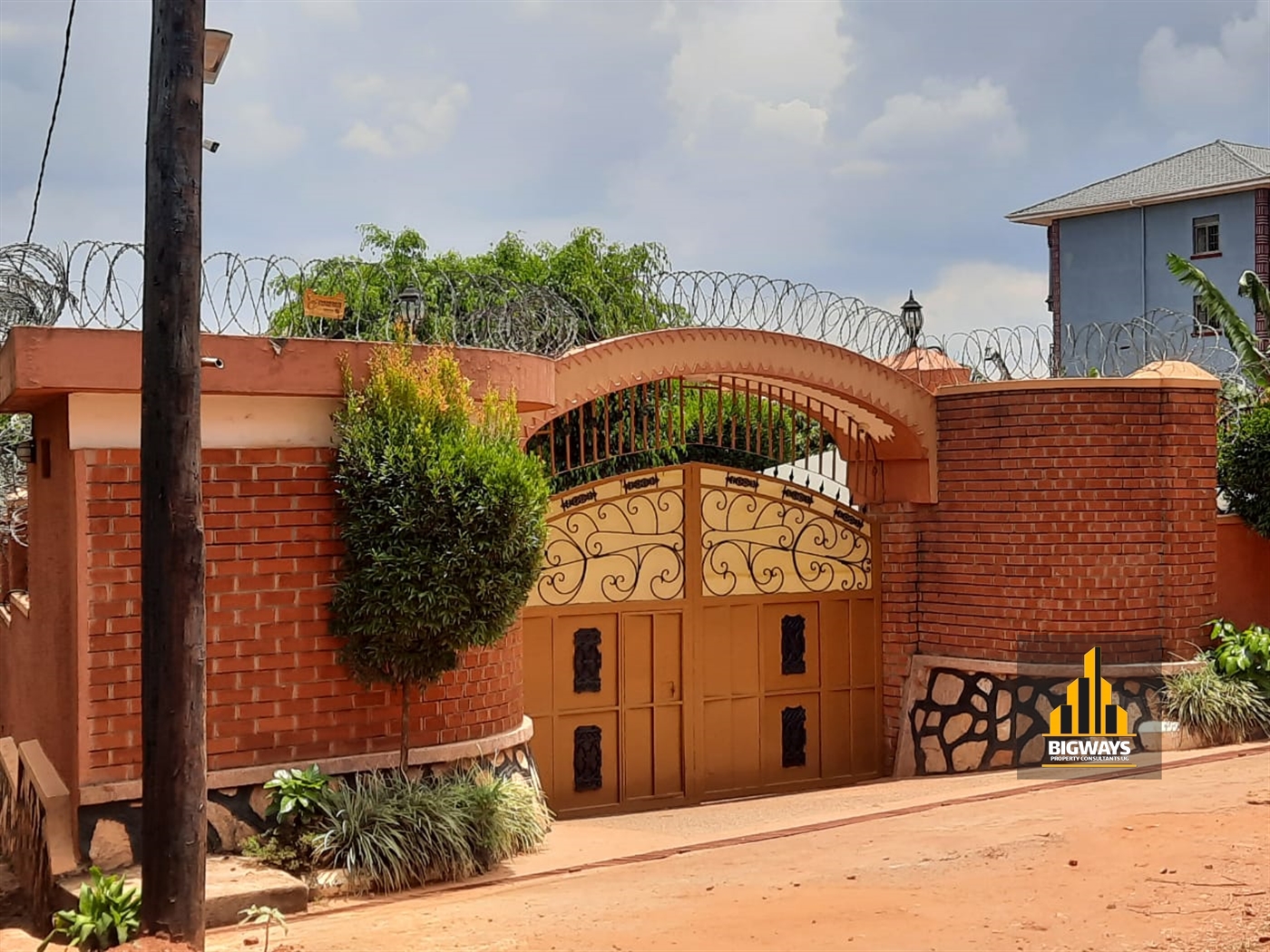 Bungalow for sale in Kyanja Wakiso