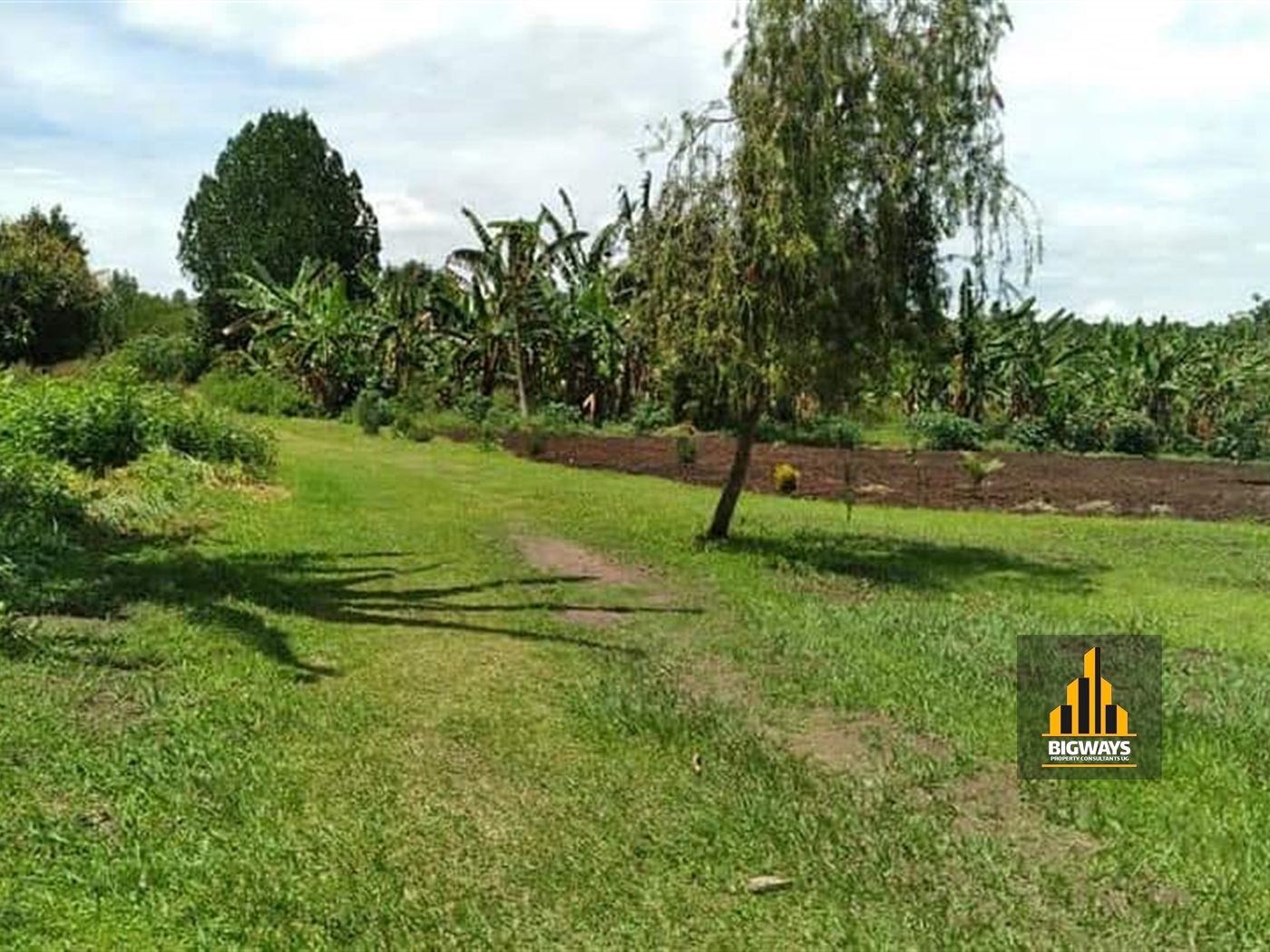 Bungalow for sale in Bujuuko Mpigi