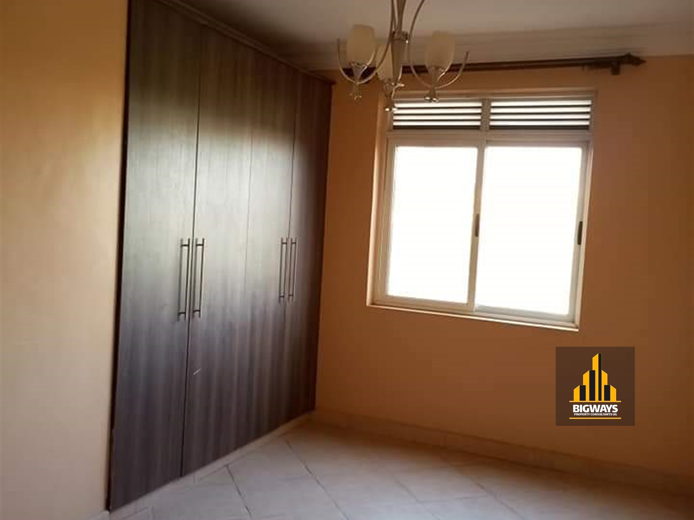 Duplex for rent in Kiwaatule Kampala