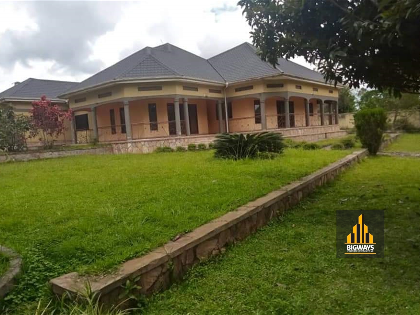 Bungalow for sale in Maya Wakiso