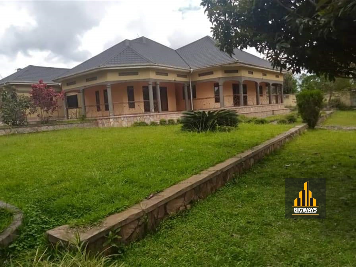 Bungalow for sale in Maya Wakiso