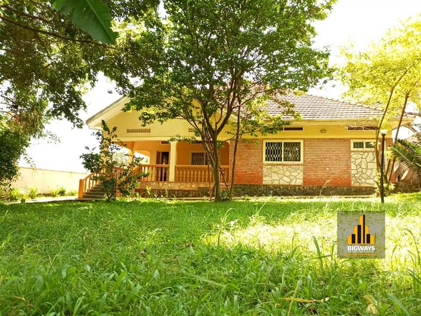 Bungalow for sale in Munyonyo Kampala