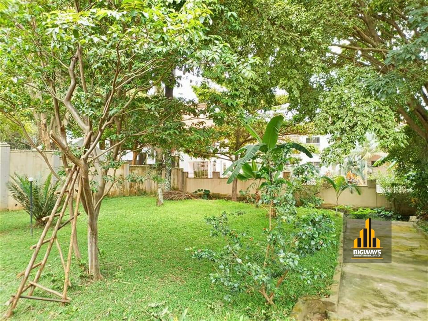 Bungalow for sale in Munyonyo Kampala