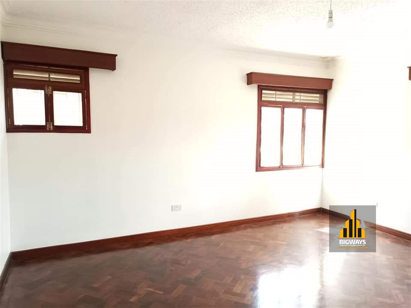 Storeyed house for rent in Bugoloobi Kampala