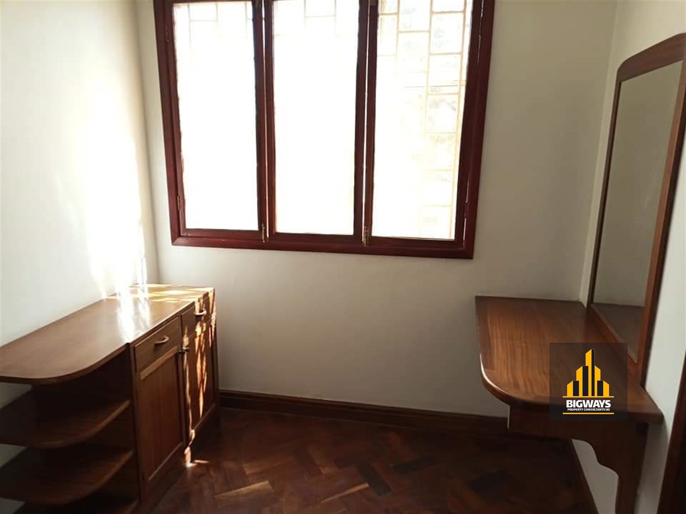 Storeyed house for rent in Bugoloobi Kampala