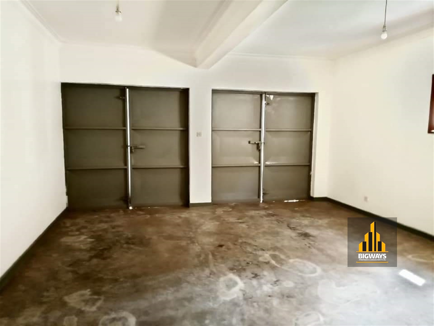 Storeyed house for rent in Bugoloobi Kampala