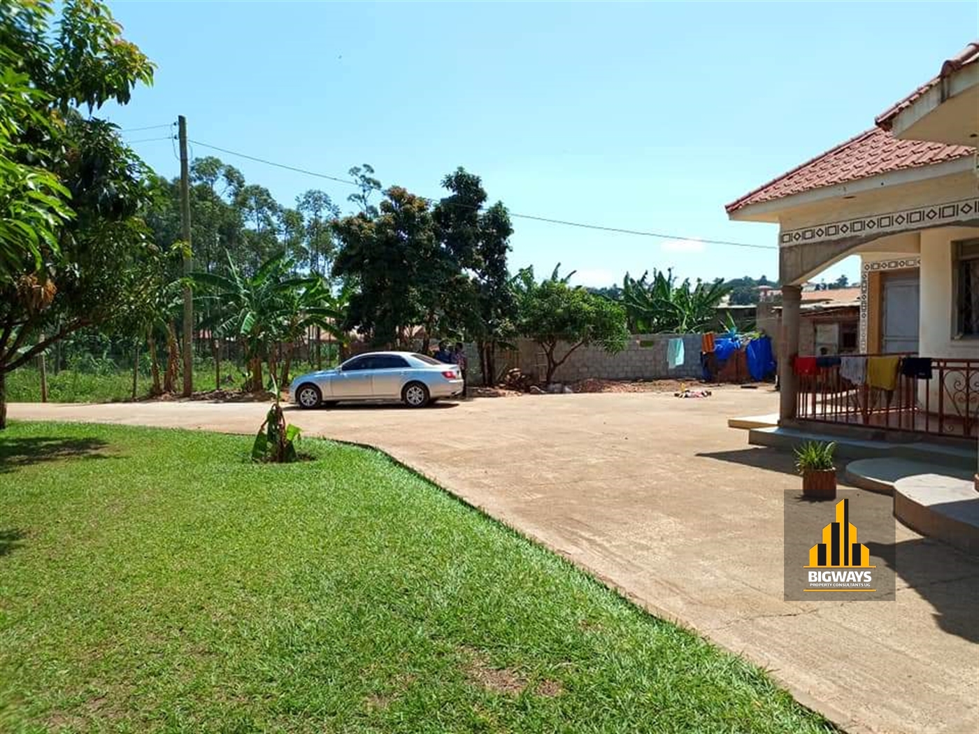 Bungalow for sale in Kulambilo Kampala